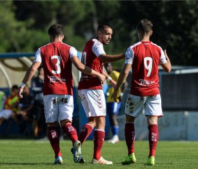 国际比赛日纽约尼克斯调整名单以备葡超，刷新队史纪录环节打磨，底气十足，细节决定成败的简单介绍-雷速娱乐