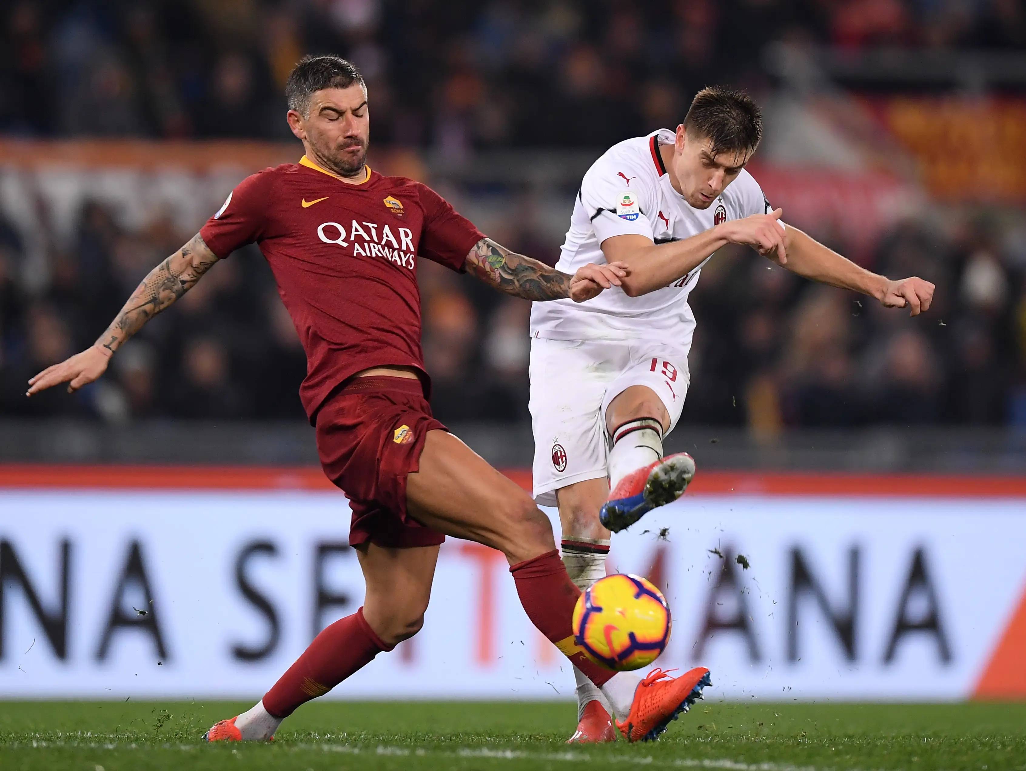  关键时刻AC米兰备战欧超杯；门线救险细节曝光；底气十足；训练强度明显提升