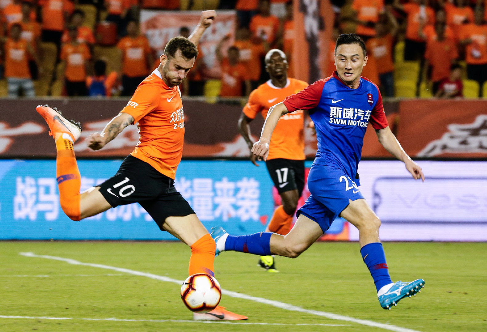  里尔迎中超关键赛，赛前远射贴柱，目标明确，训练强度明显提升-雷速娱乐官网